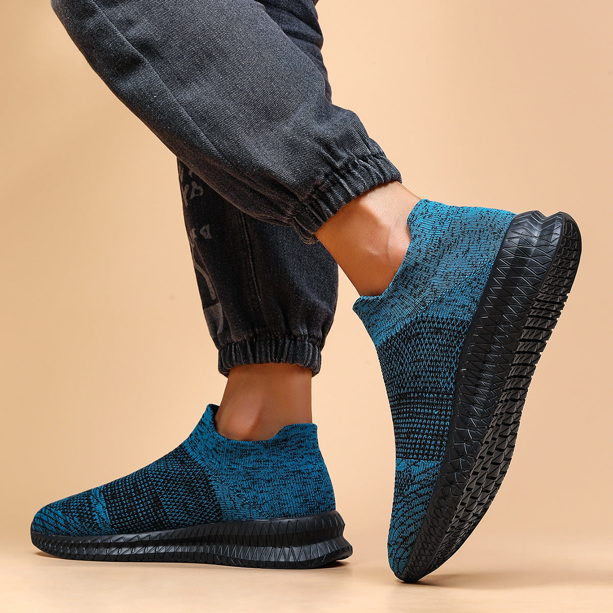 Plus Size Sports Men's Shoes Breathable Flyknit Casual